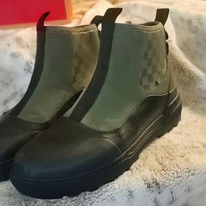 Vans Colfax Boot, Men 9.0 Women’s 10.5